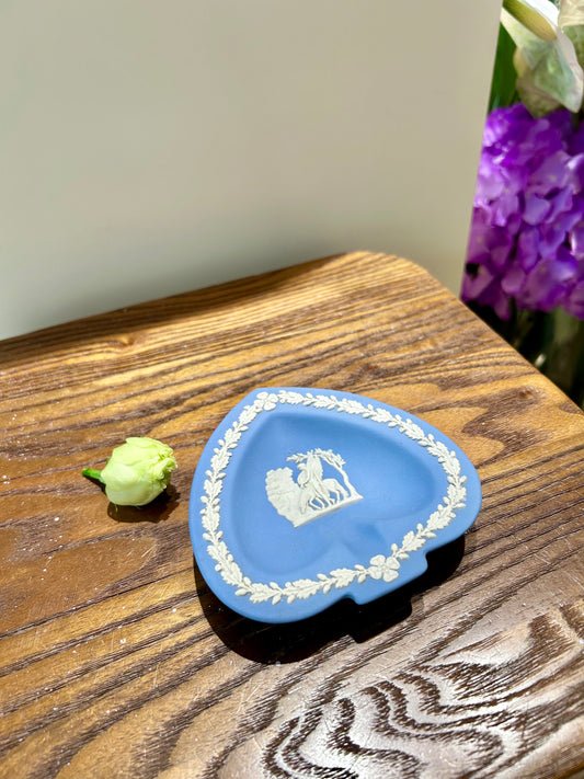 Wedgwood Jasperware Heart-Shaped Trinket Dish – Classic Cameo Relief in Pale Blue