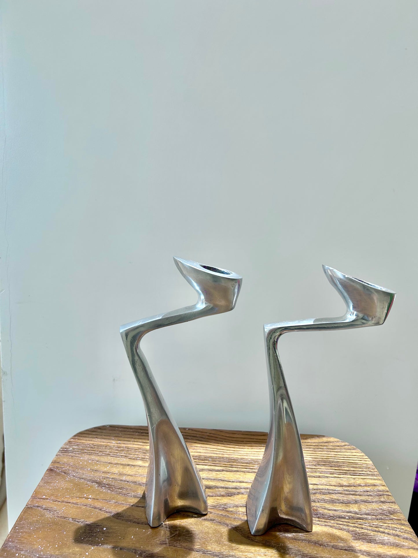 Matthew Hilton “Swan” Candle Holder – Sculptural Elegance in Solid Metal, Modern British design with organic fluidity