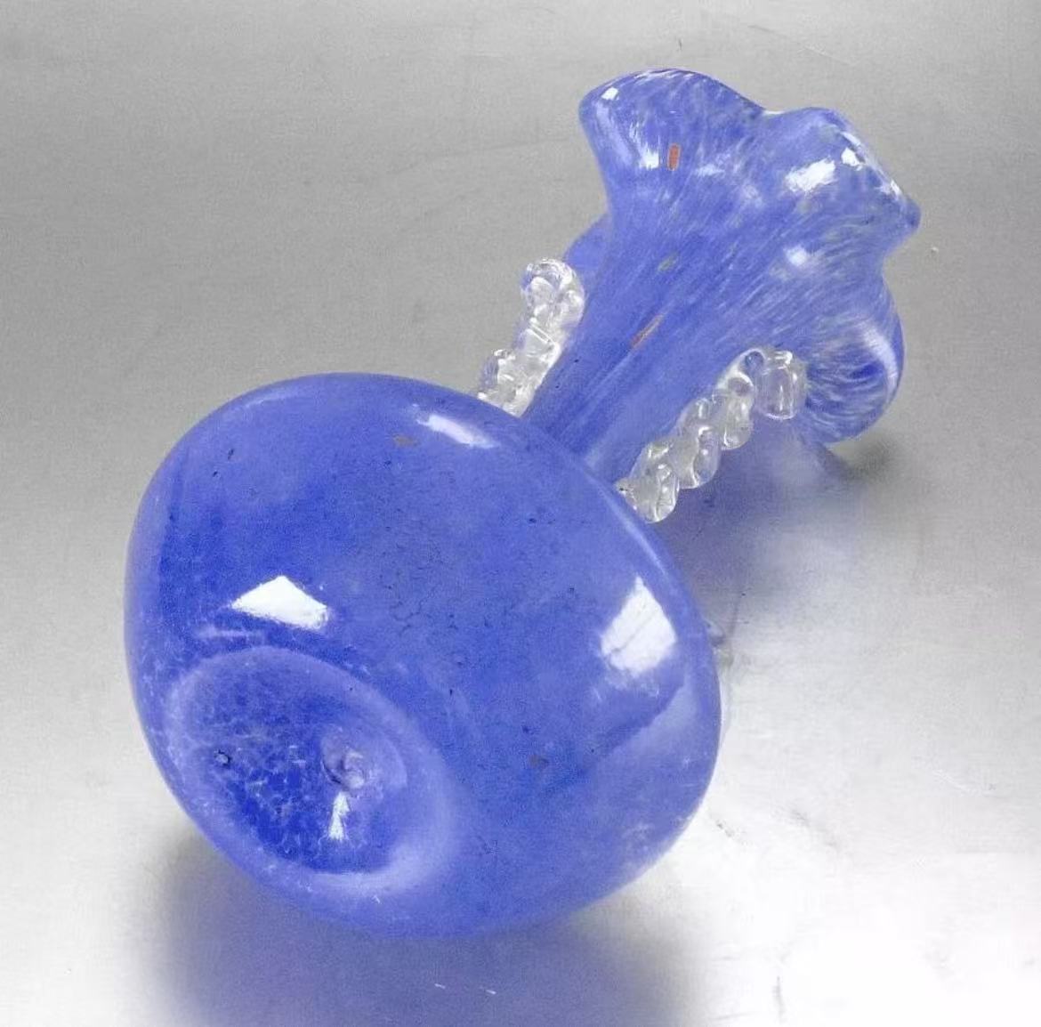 Murano Blue Table Vase – Small but Refined, with Clear Swirl Detail
