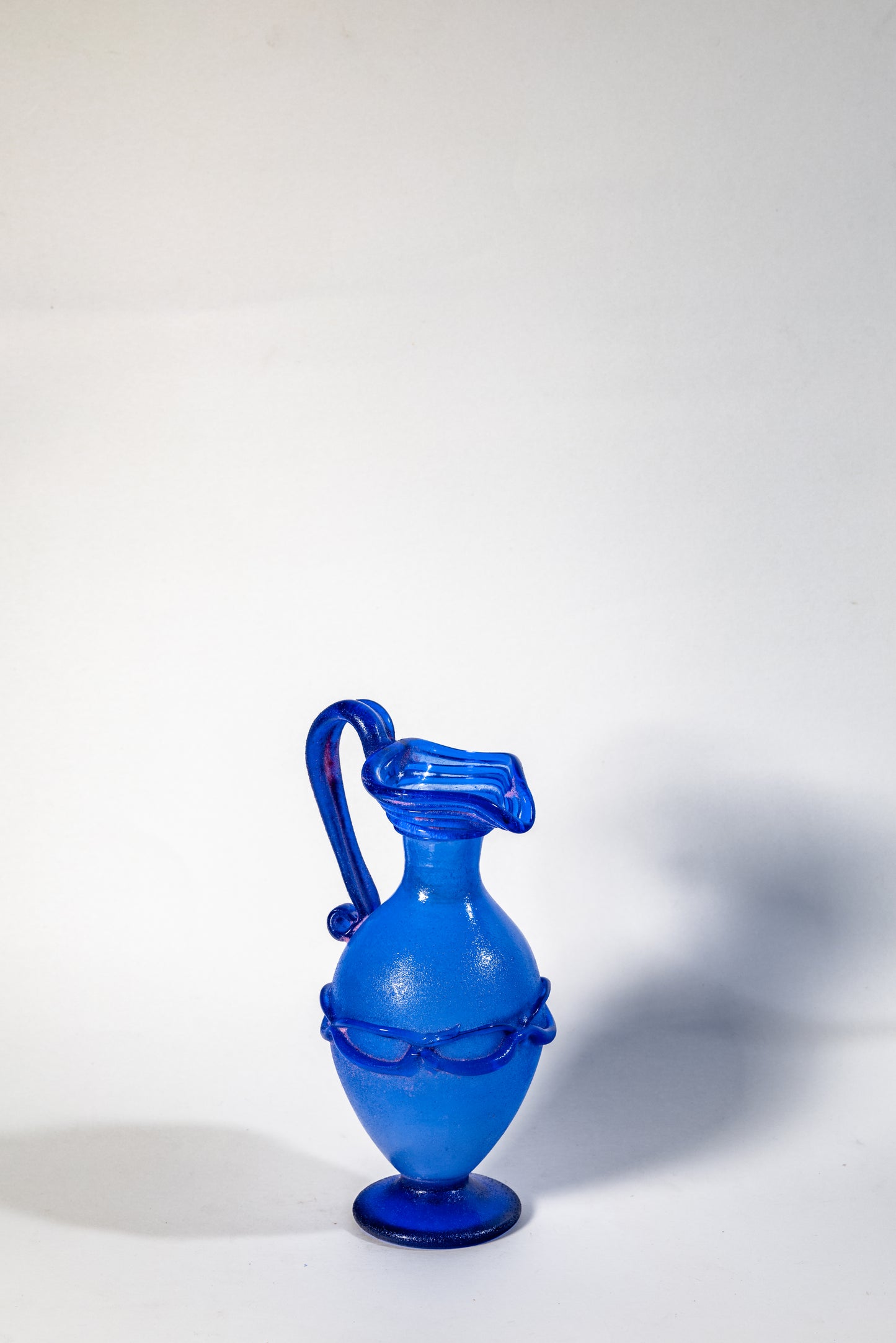 Exquisite Murano Glass Jug/Vase – Iridescent Finish