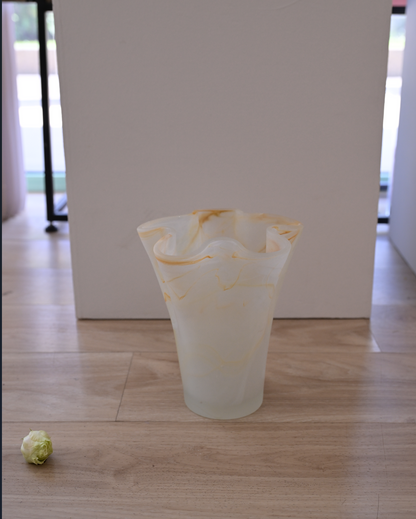 Opalescent Marble-Textured Petal Vase – Sculptural Elegance in Glass