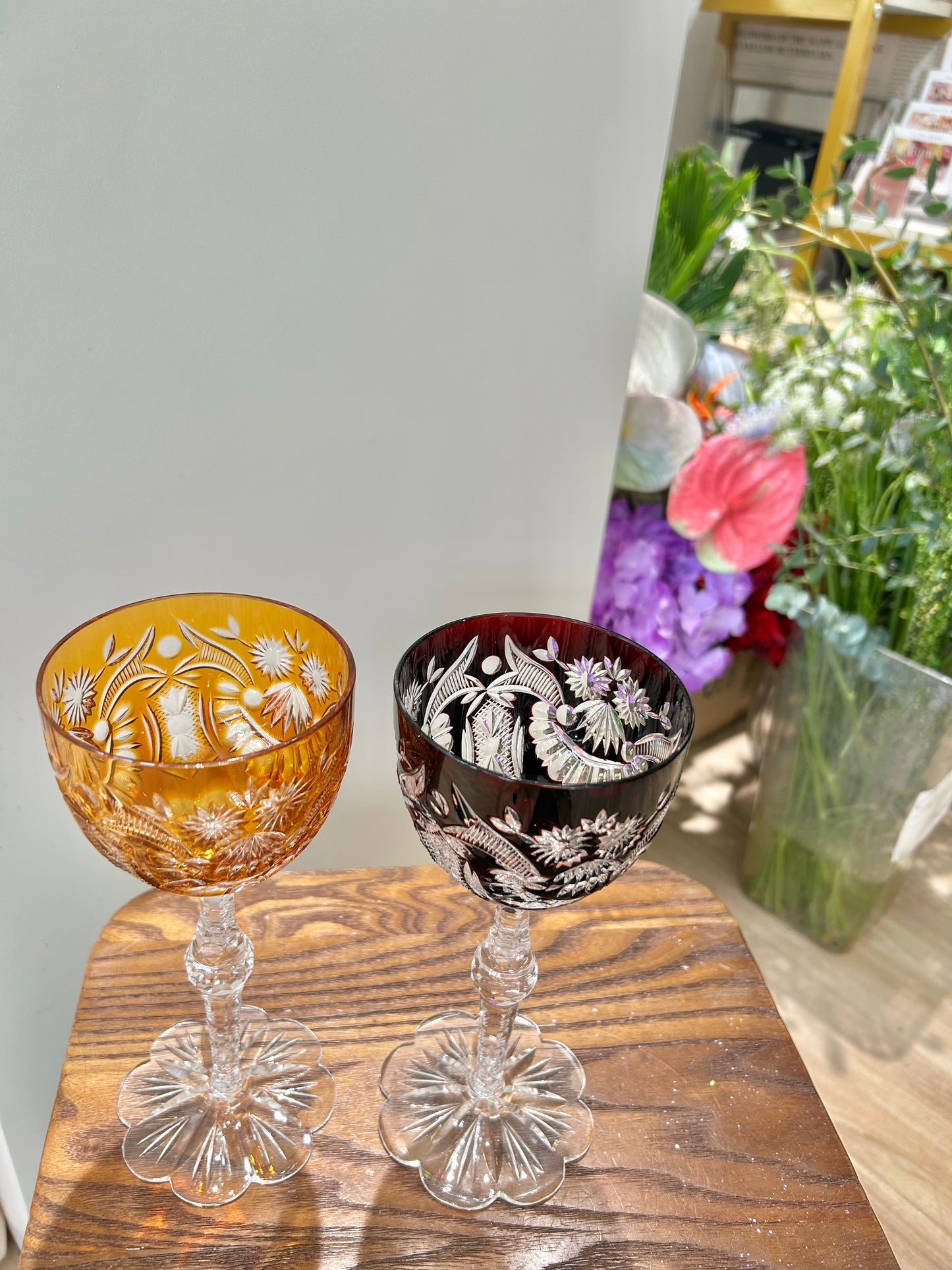 Colored Cut Crystal Wine Goblet – Floral Foot, Full-Cut Elegance, Handcrafted Brilliance