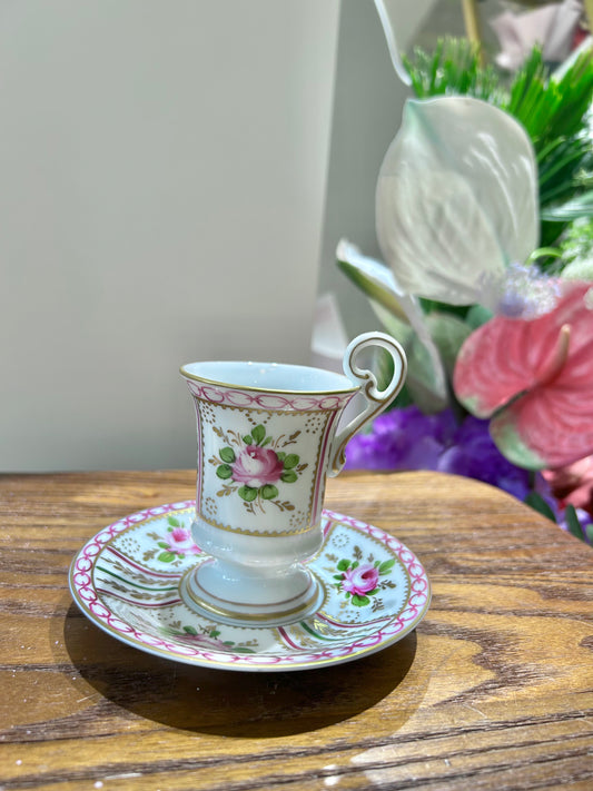 Limoges Pink Porcelain Demitasse Cup –Hand-painted Roses & Gilded Accents · Romantic Belle Époque Charm