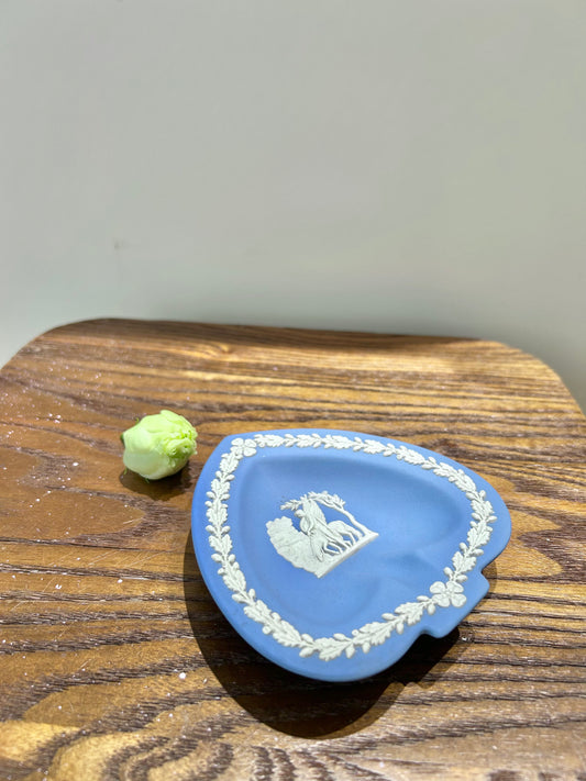 Wedgwood Jasperware Heart-Shaped Trinket Dish – Classic Cameo Relief in Pale Blue