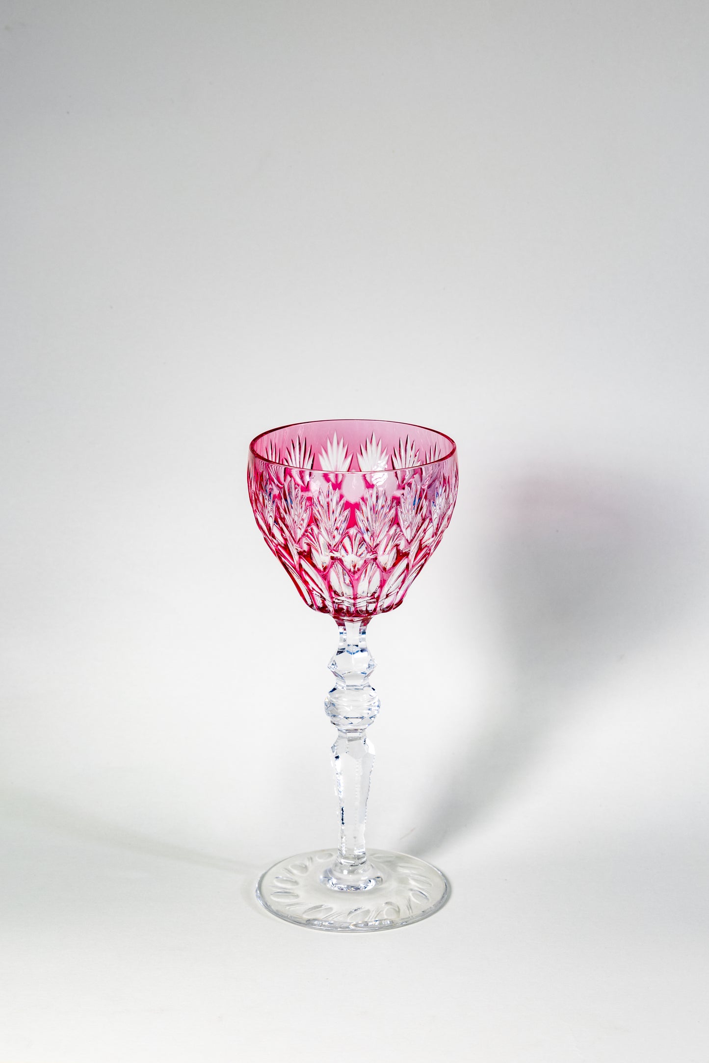 Peil & Putzler Colored Cut Crystal Wine Glass – Full-Cut Brilliance with Timeless Weight