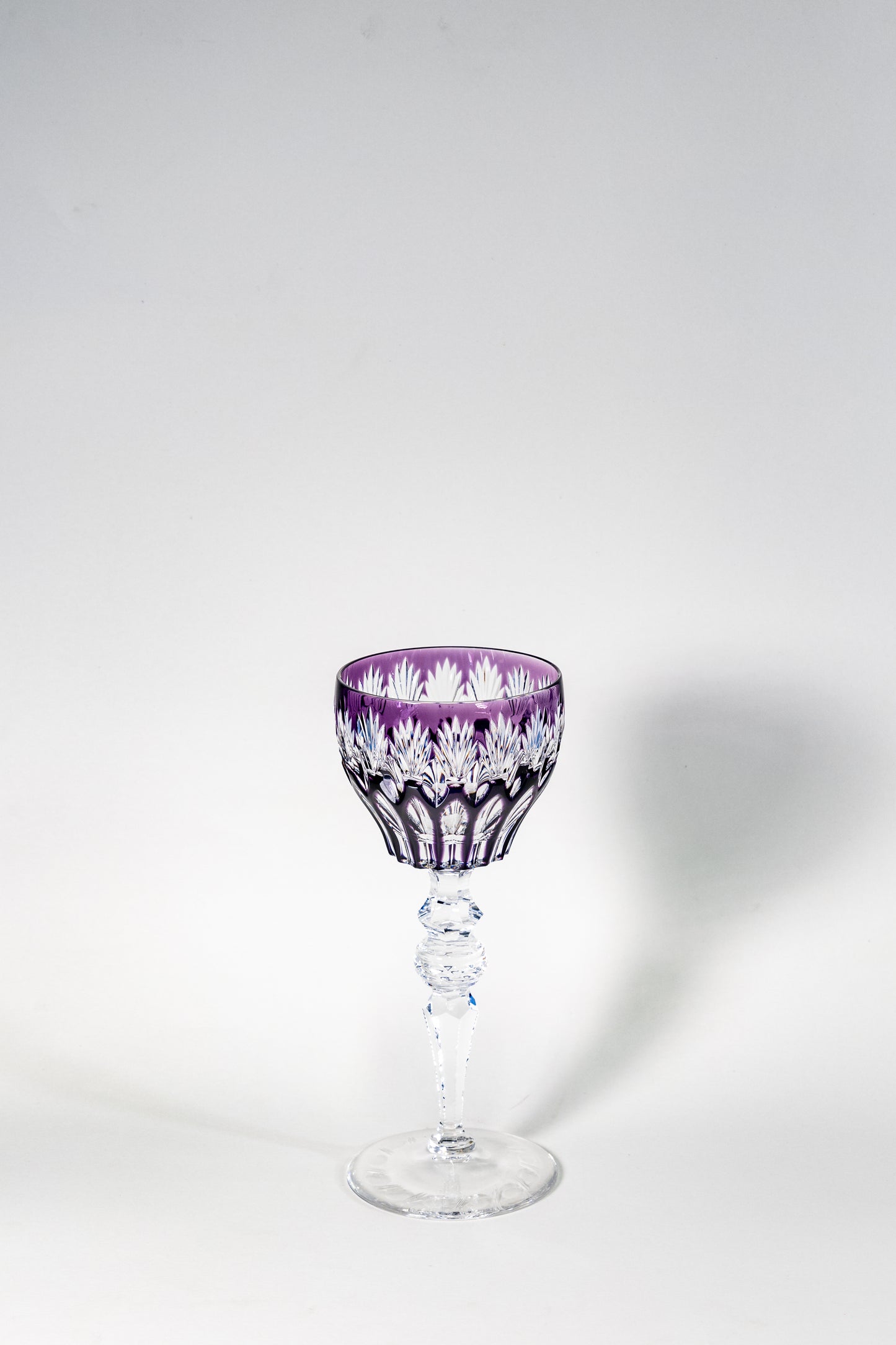 Peil & Putzler Colored Cut Crystal Wine Glass – Full-Cut Brilliance with Timeless Weight