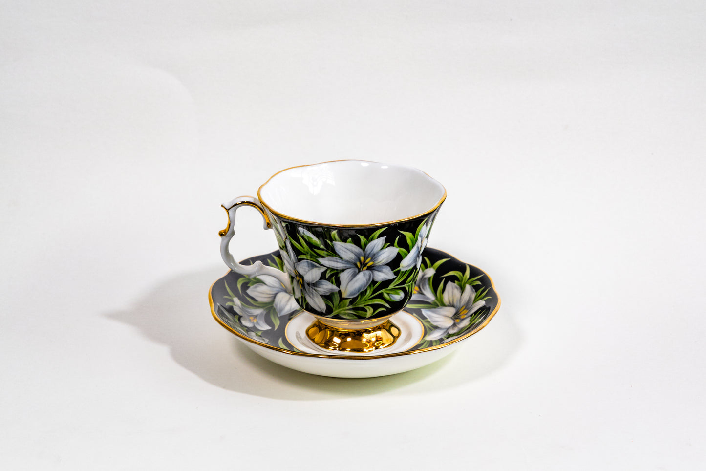 Royal Albert Provincial Flowers Teacup & Saucer Set — English Garden Elegance