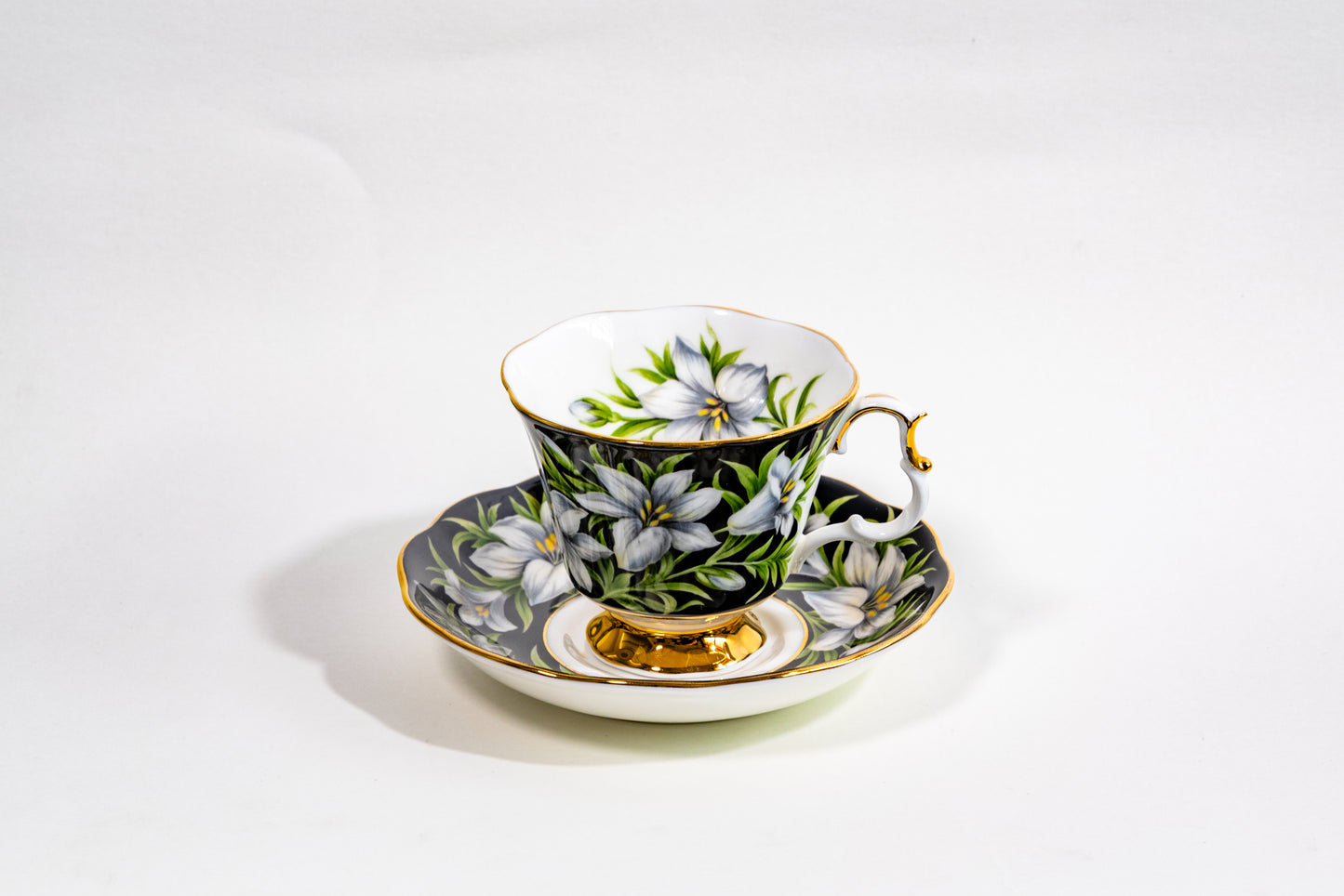 Royal Albert Provincial Flowers Teacup & Saucer Set — English Garden Elegance