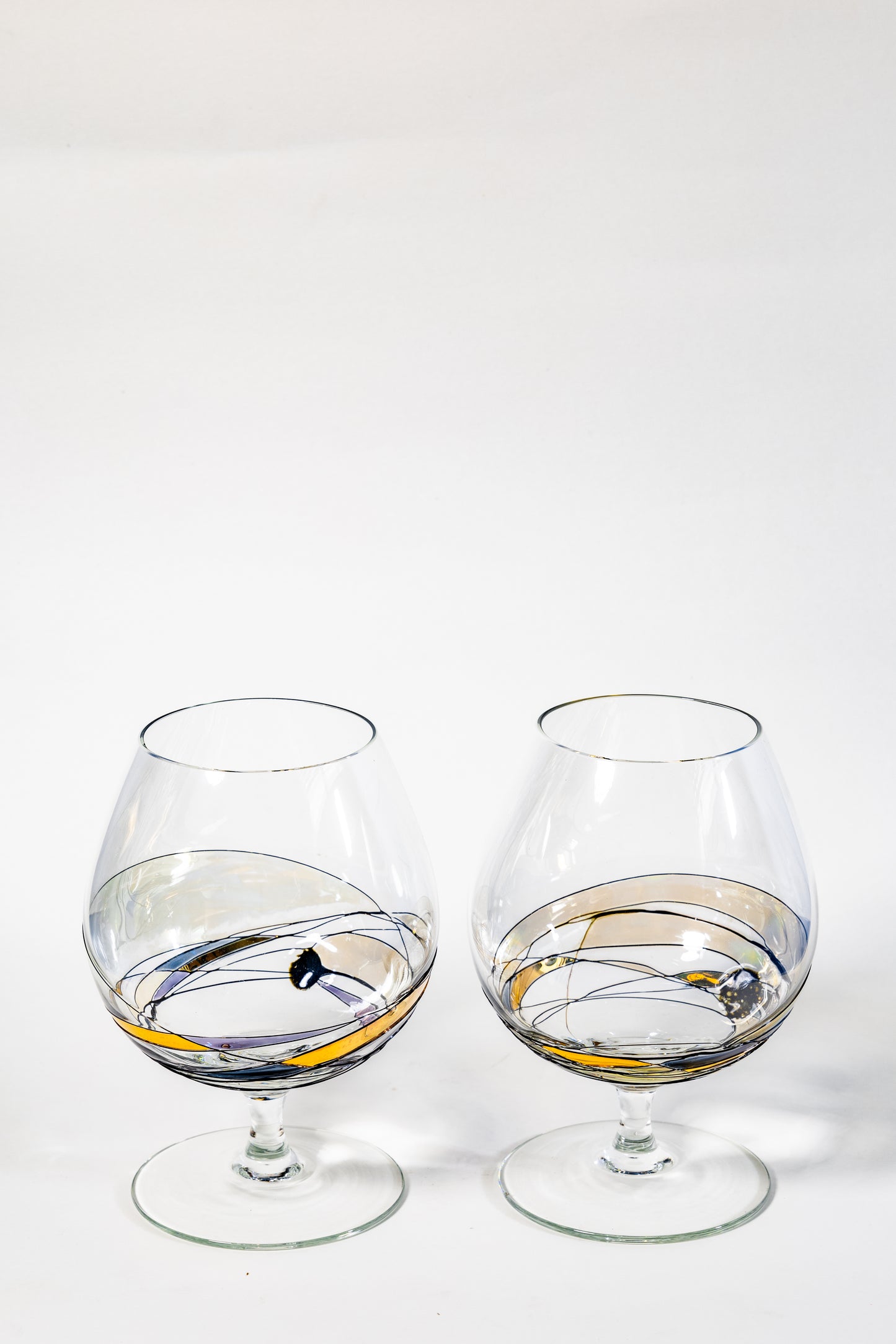 “Aurora Spirale” Art Glass Cognac Snifter Pair