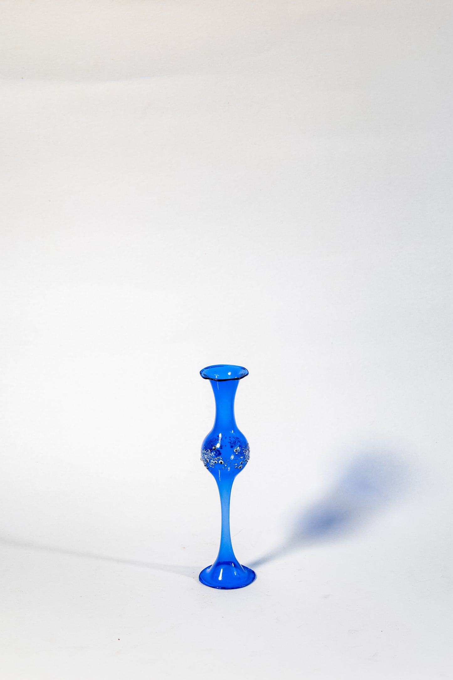 “Azure Echo” Hand-Blown Art Glass Bud Mini Vas