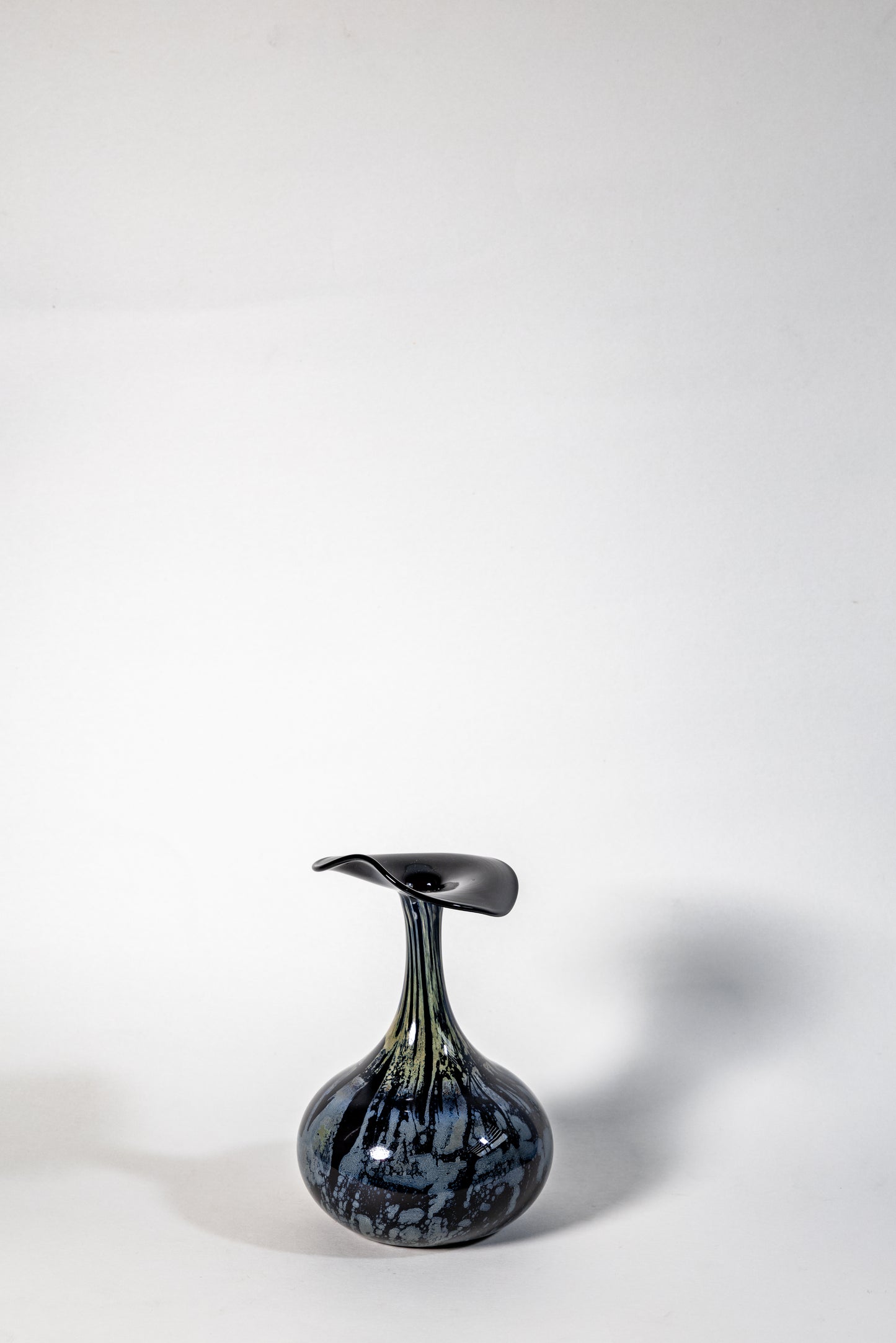 Nocturne Vase – Handblown Studio Art Glass, Germany