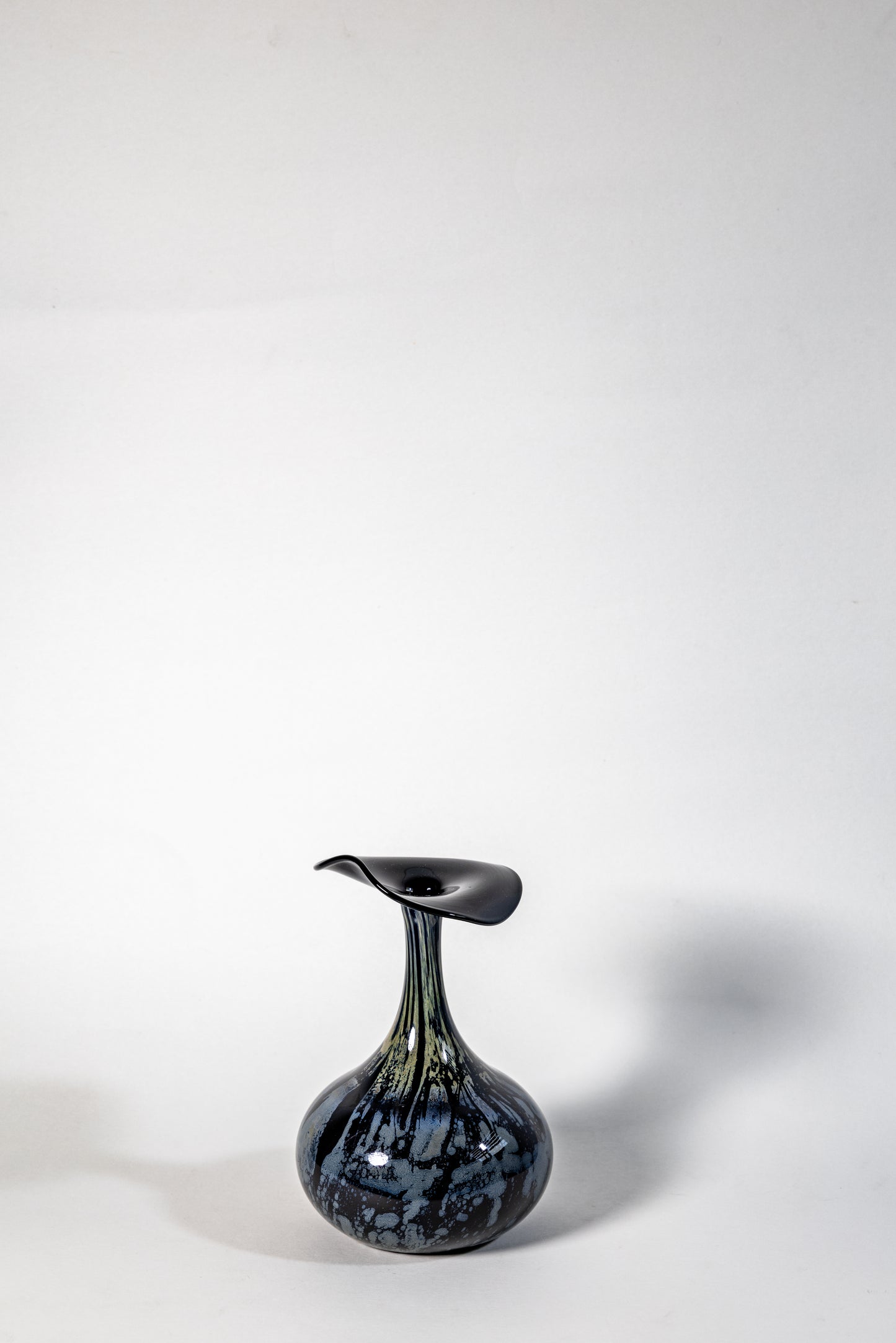 Nocturne Vase – Handblown Studio Art Glass, Germany