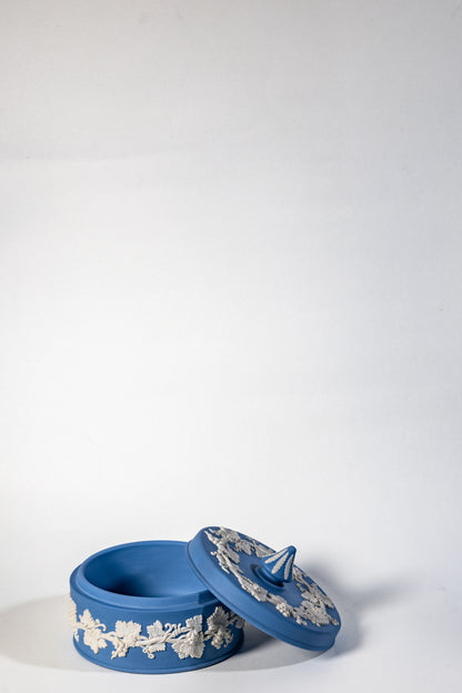 Wedgwood Blue Jasperware Lidded Storage Jar – Classical Relief Motif  · Neoclassical Elegance