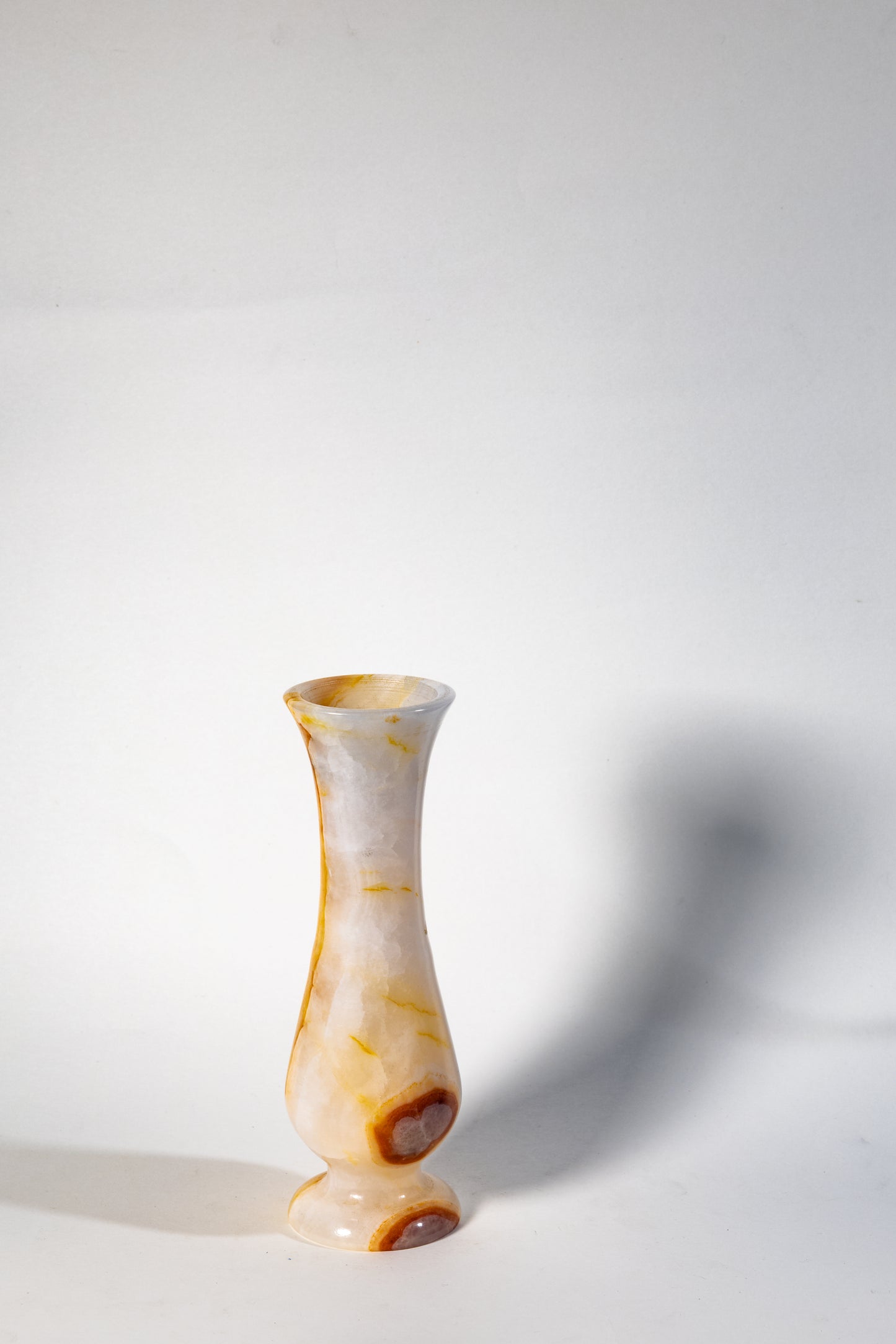 Alabastro – Honey Onyx Fluted Vase