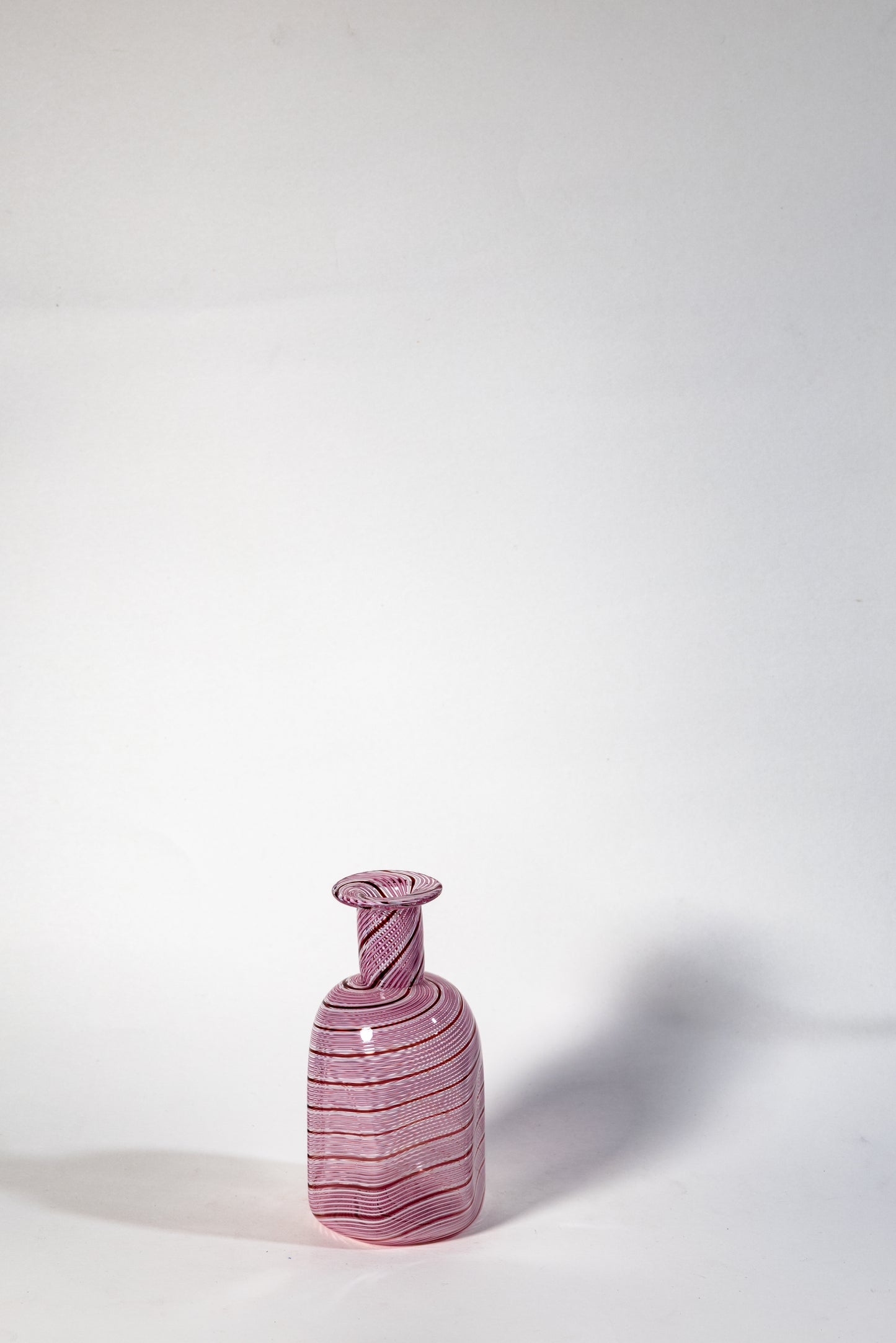 Rosetta Lattimo – Pink Murano Ribbon Vase