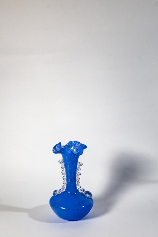 Murano Blue Table Vase – Small but Refined, with Clear Swirl Detail