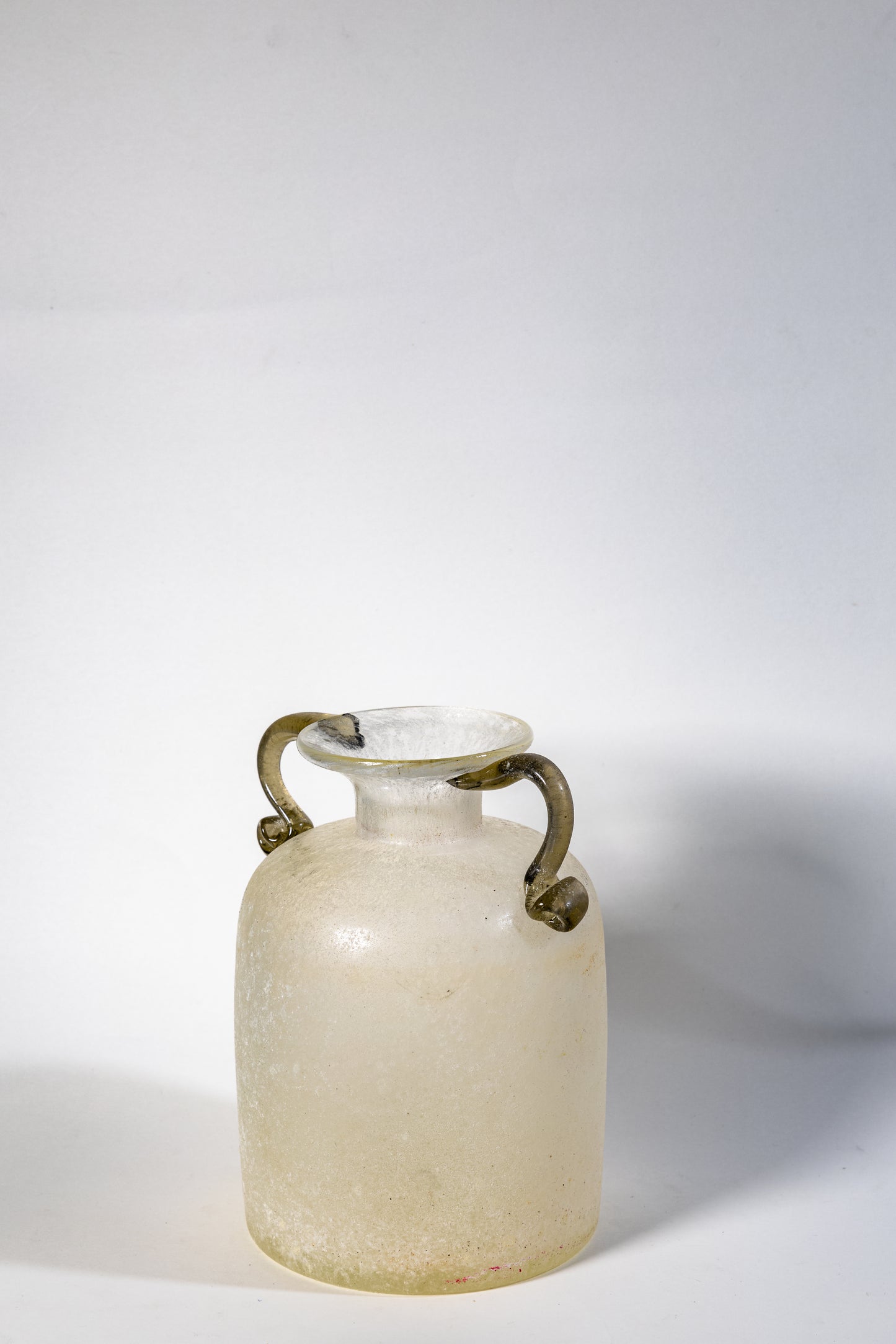 Roman Revival Amphora Vase – by Murano Atelier