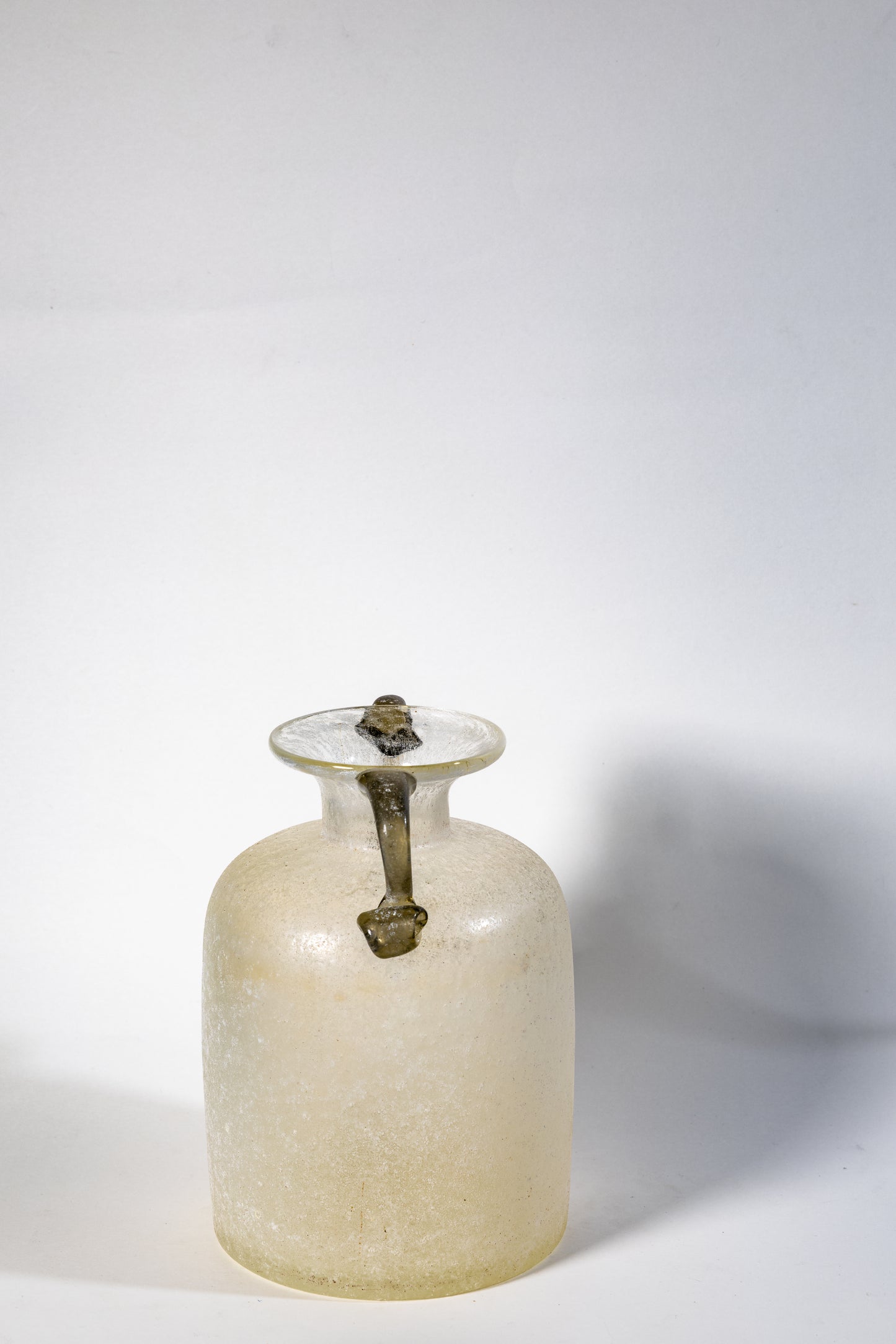 Roman Revival Amphora Vase – by Murano Atelier